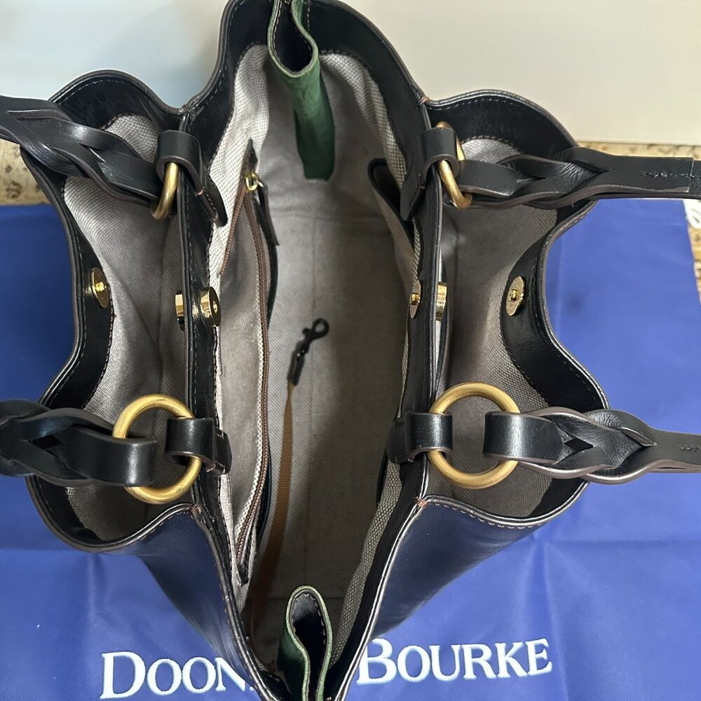DOONEY & BOURKE FLORENTINE LARGE ZIP BARLOW – BLACK - Picture 10 of 11
